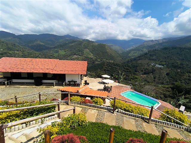 cabañas-canon-del-dorado-2 - Hoteles en el Quindío Eje Cafetero, Alojamientos, Alquiler de fincas