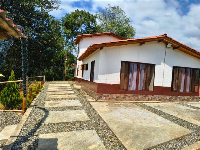 cabañas-canon-del-dorado-4 - Hoteles en el Quindío Eje Cafetero, Alojamientos, Alquiler de fincas