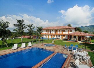 Hotel La Rivera
