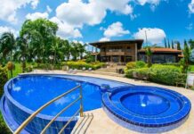 Hotel la Tata Premium